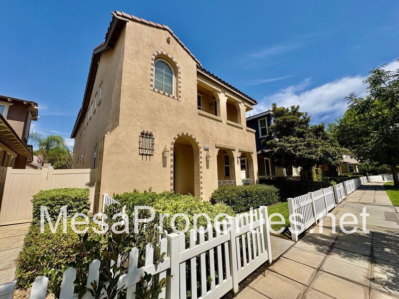 26182 Long St. – photo 3