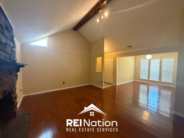 5989 Pebblehill Drive – photo 2