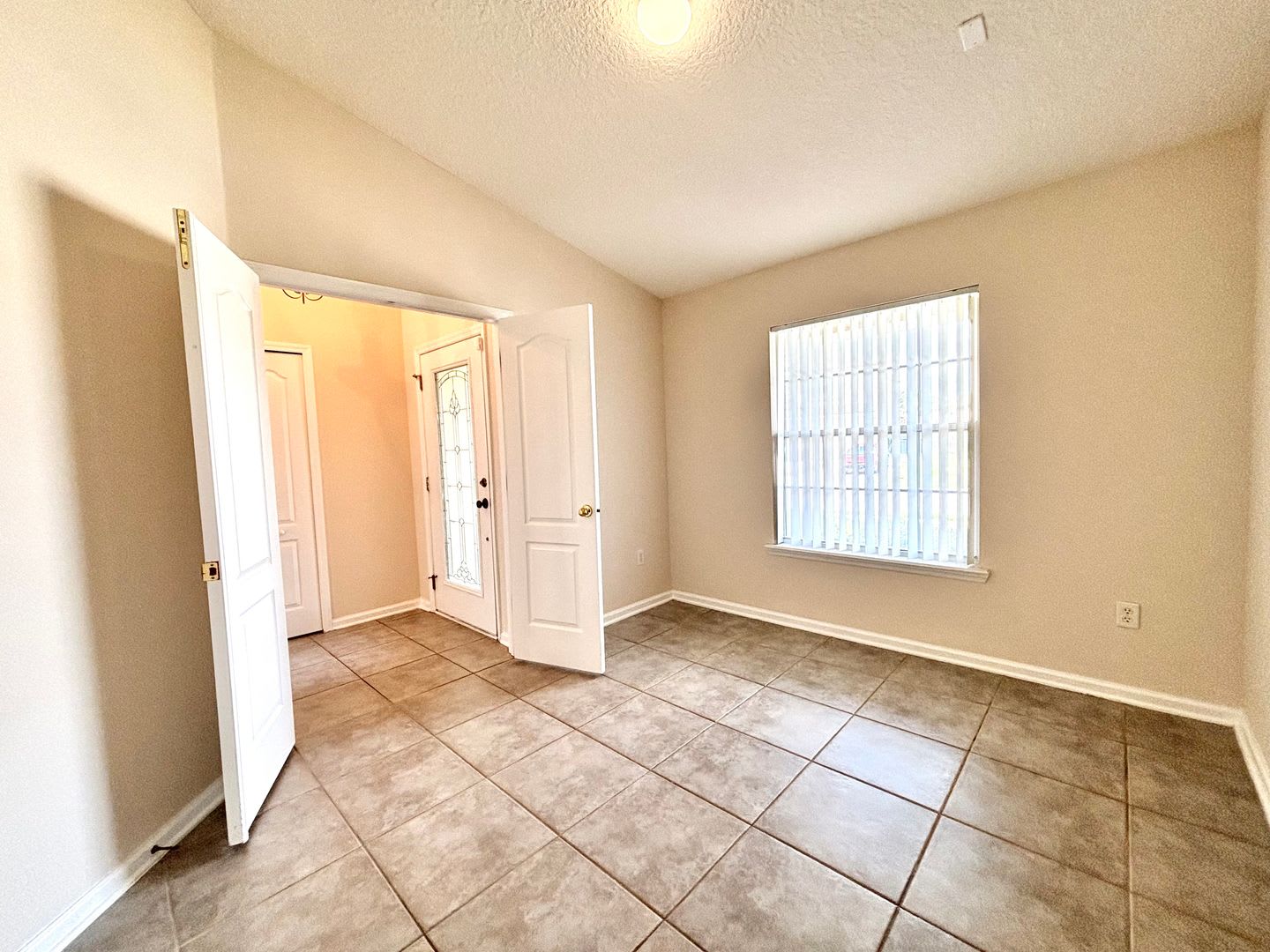 Charming, Well Kept in Wonderful Community! – photo 4