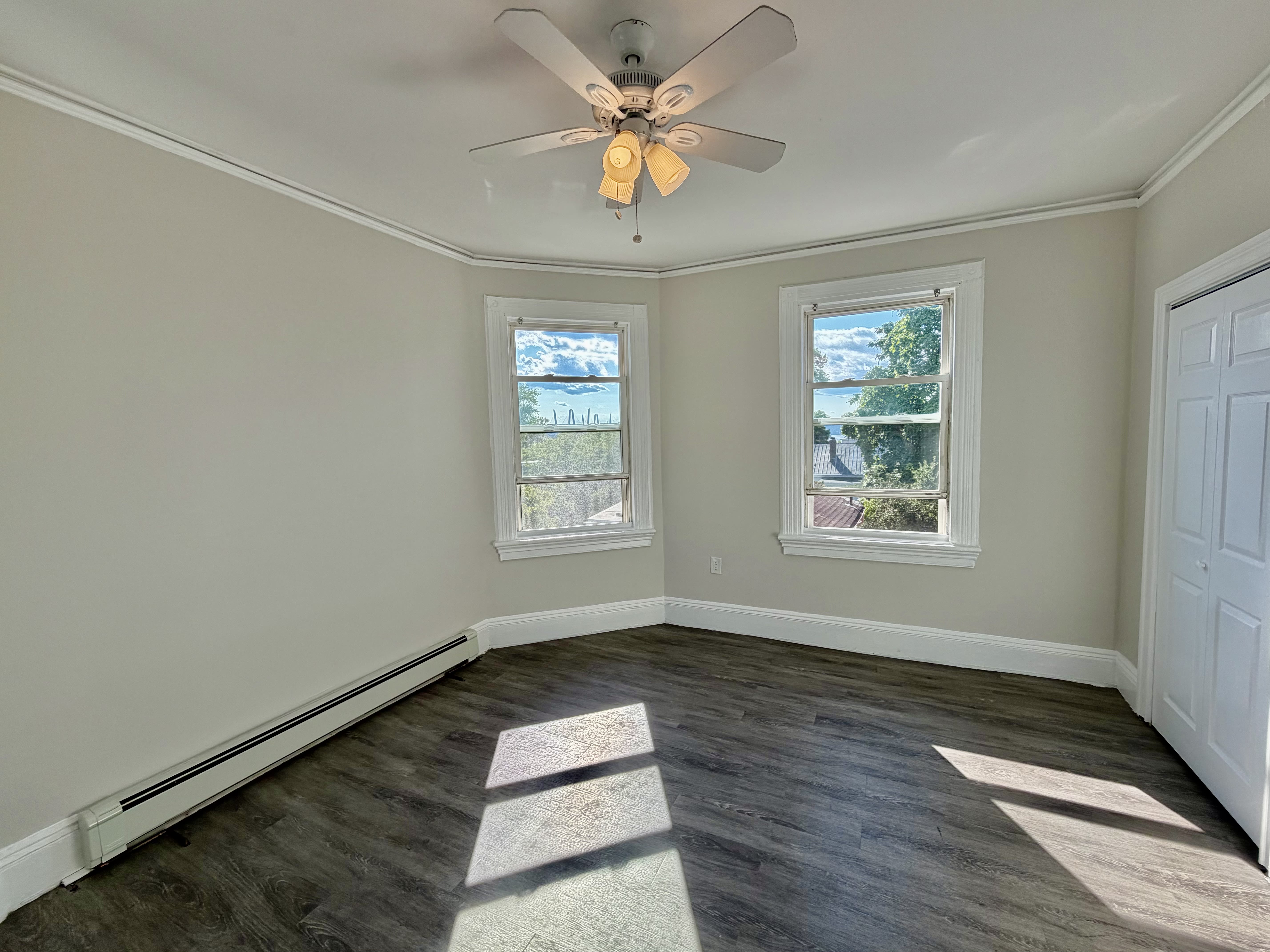 53 John St – photo 4