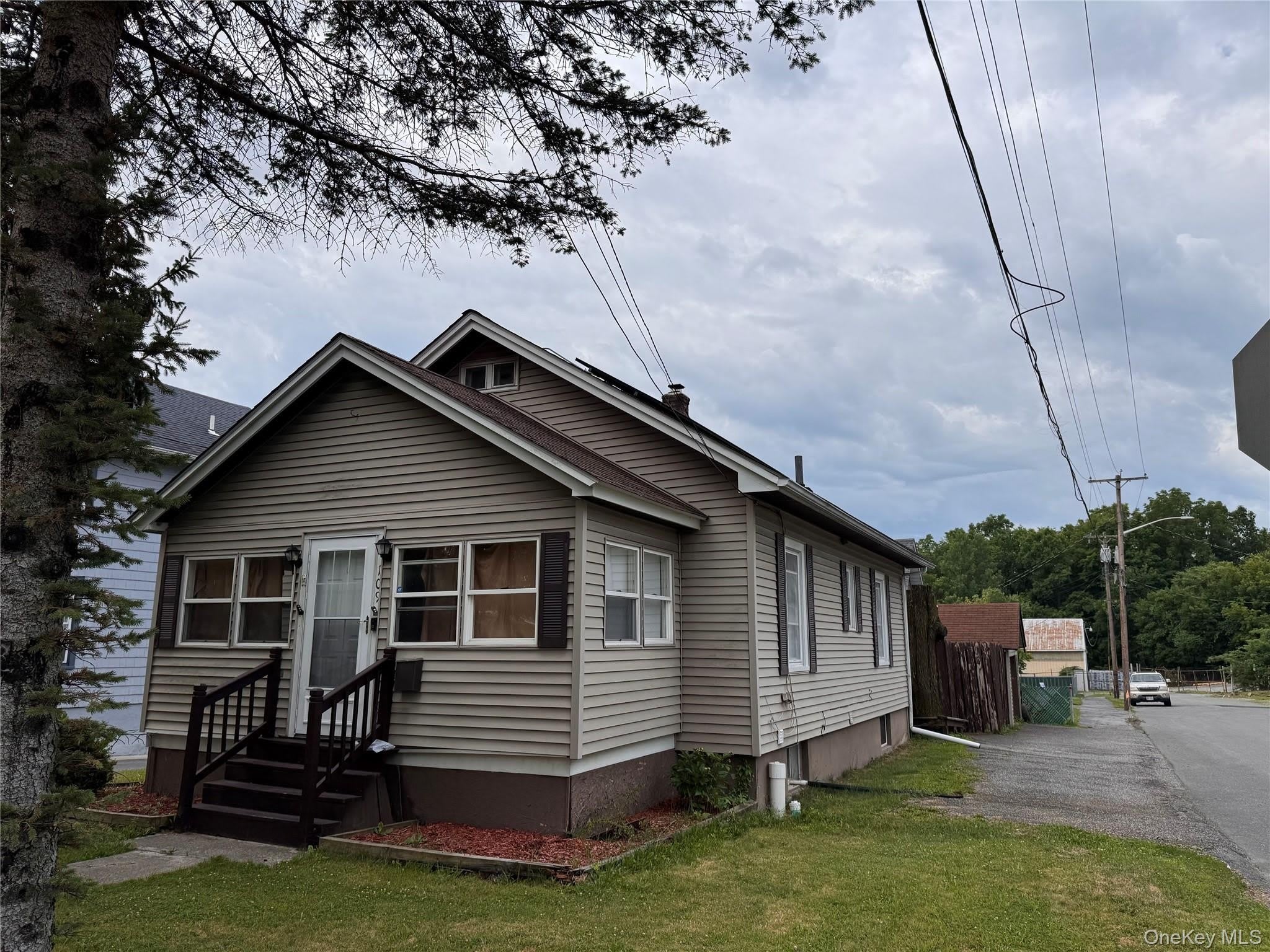 109 Lake Avenue – photo 2