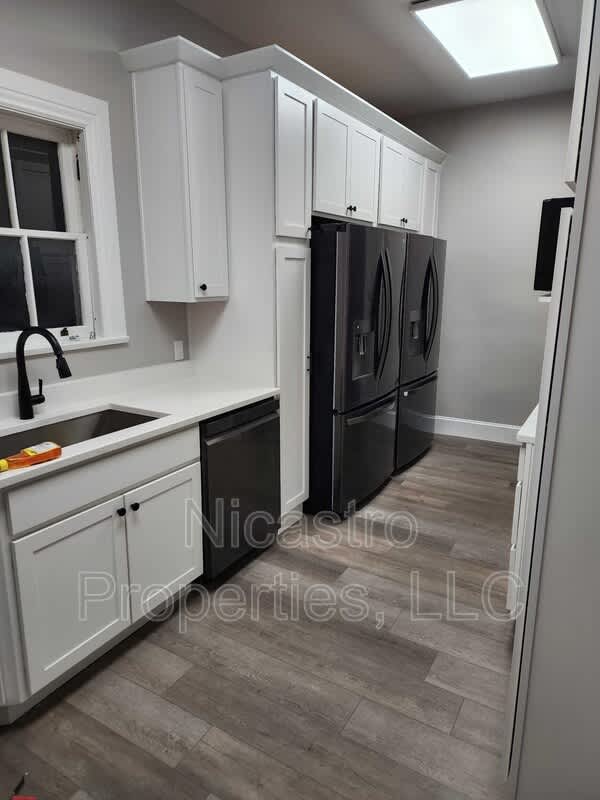 226 E 16Th Avenue – photo 2