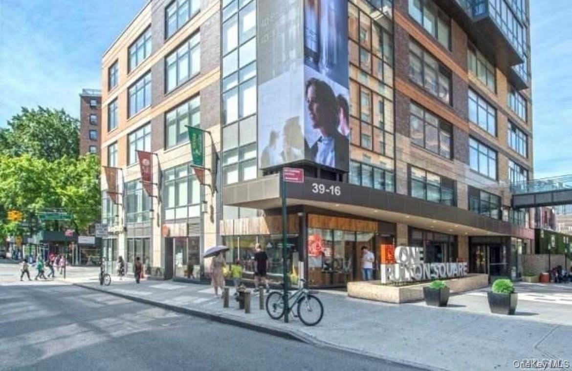 39-16 Prince Street – photo 2