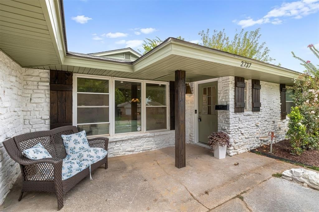 2737 Clermont Place – photo 3