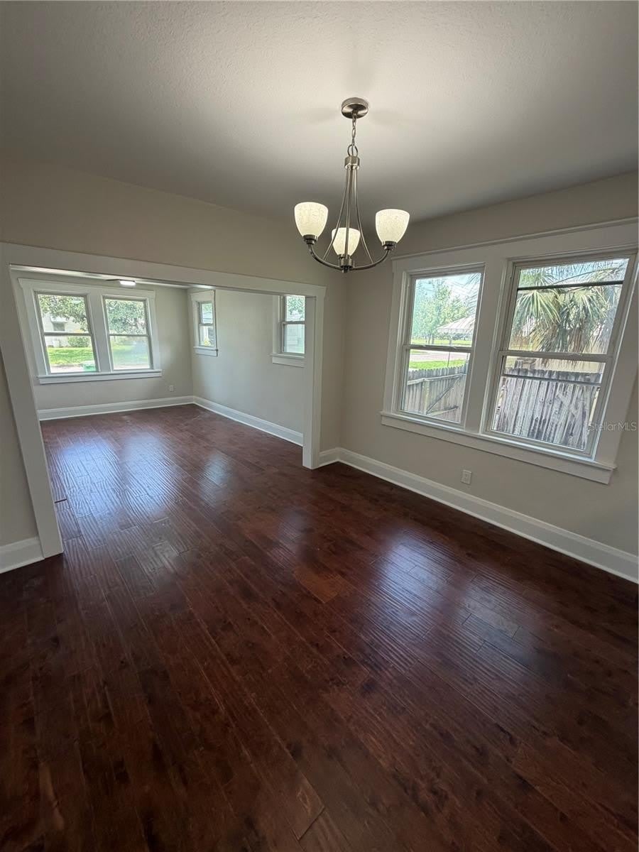 919 W Plymouth Street – photo 4