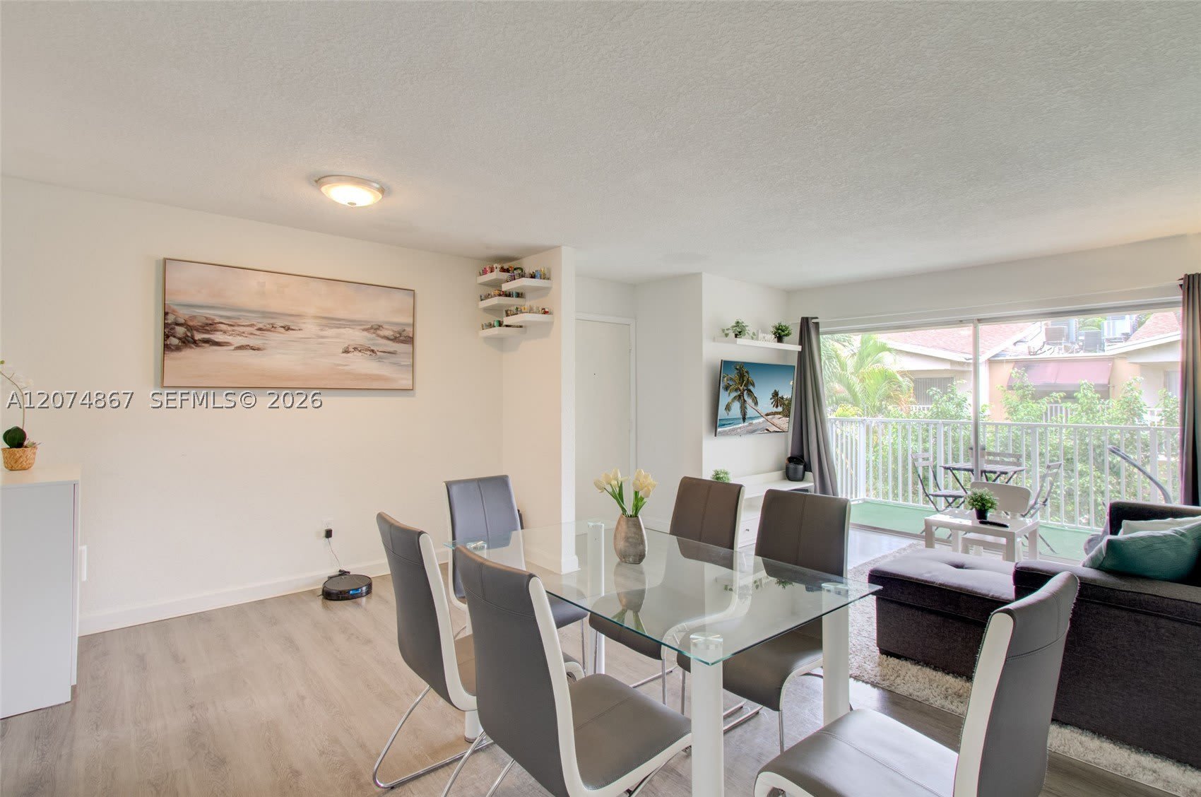 4610 NW 79th Ave – photo 4