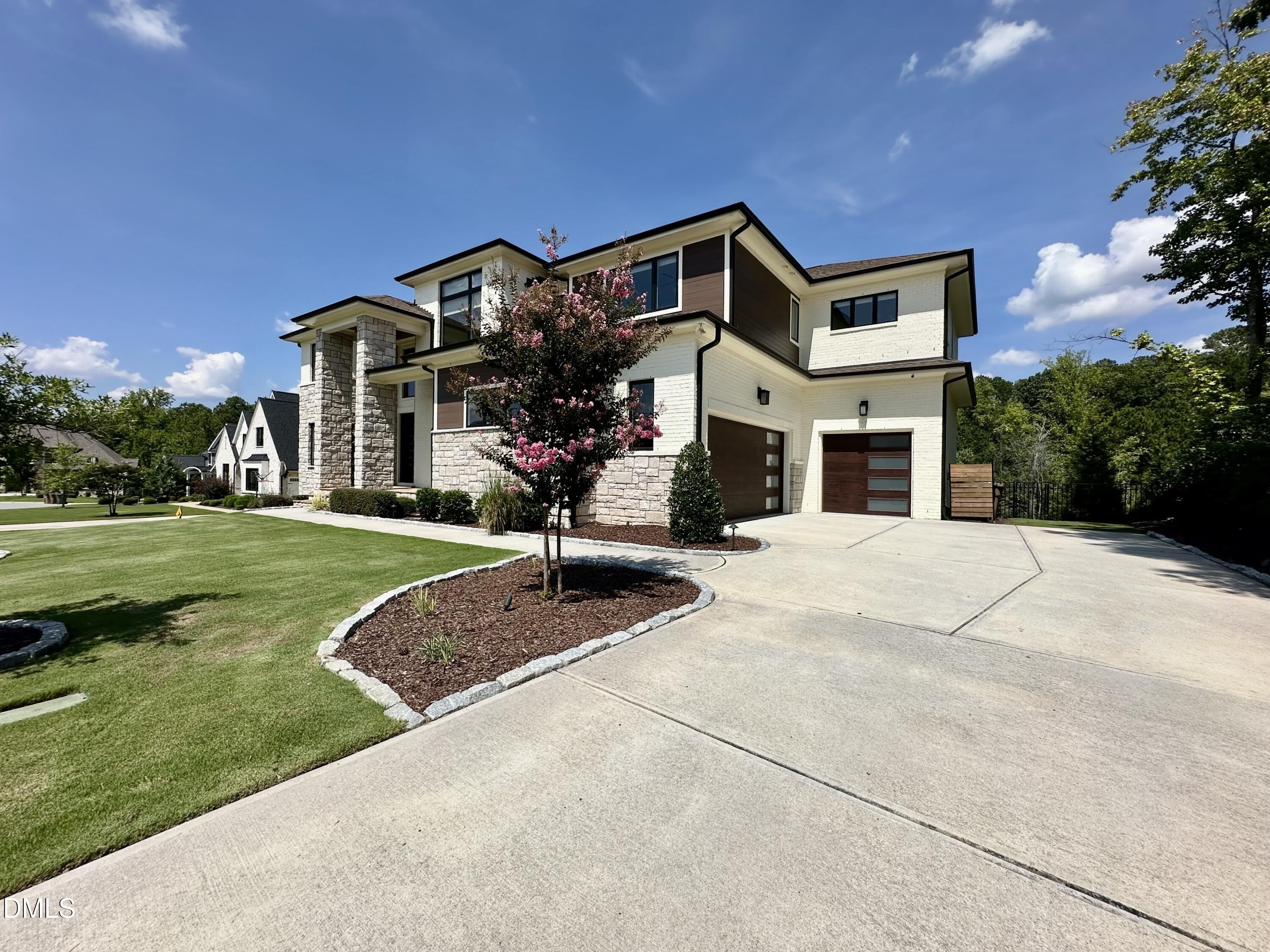 6540 Reserve Pine Drive – photo 2