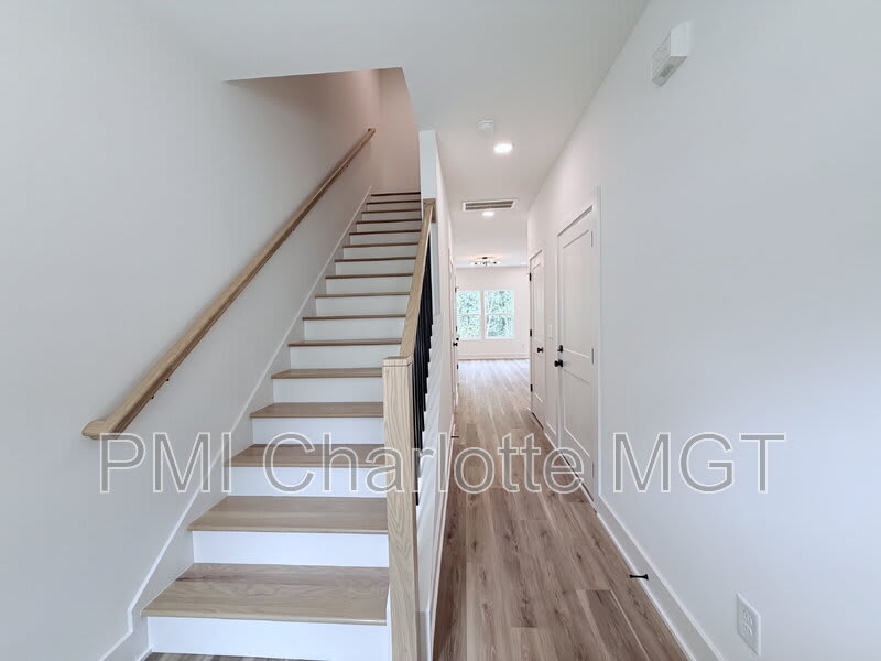 7521 Lawyers Road – photo 4