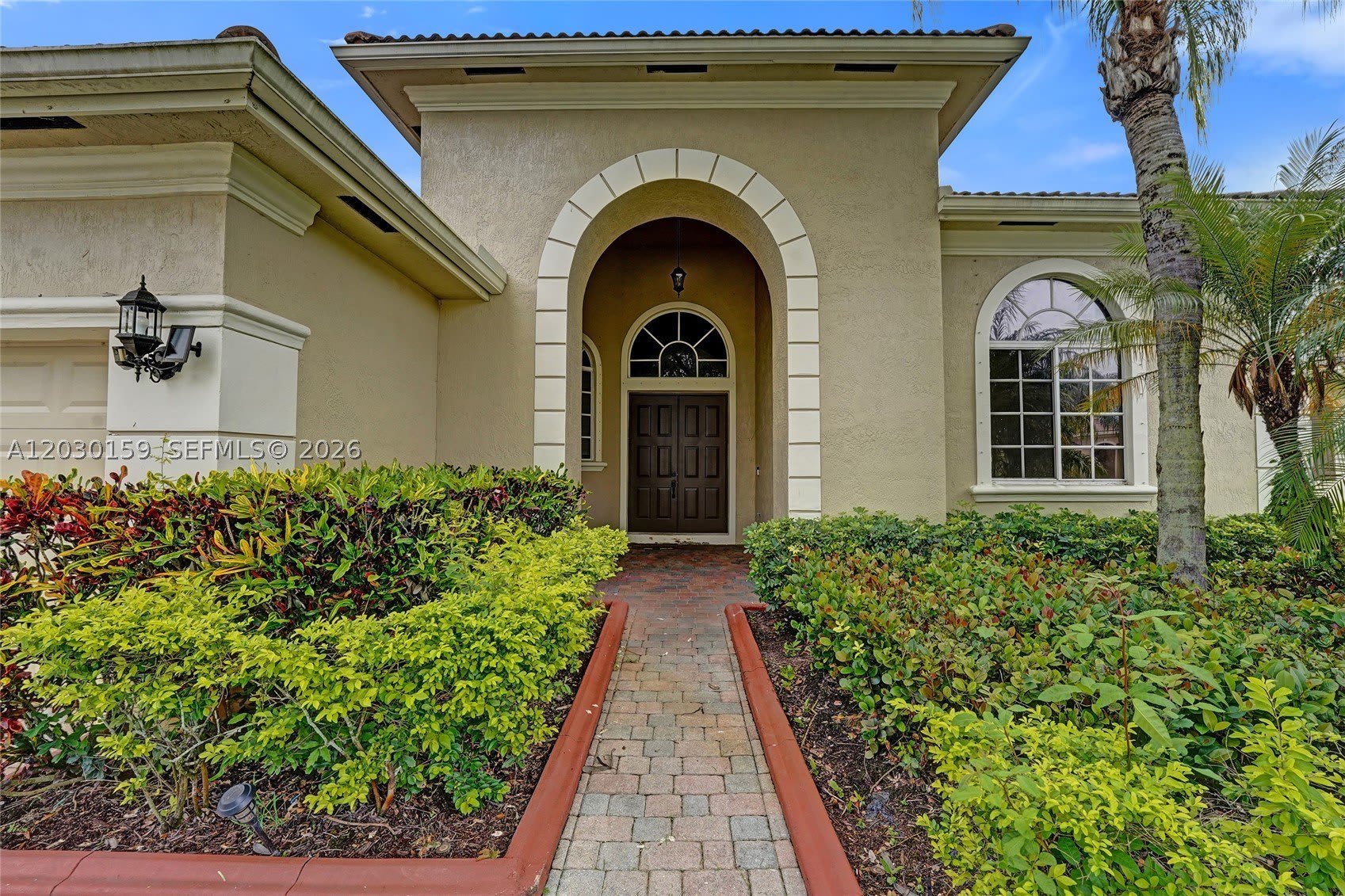 6334 SW 192nd Ave – photo 3