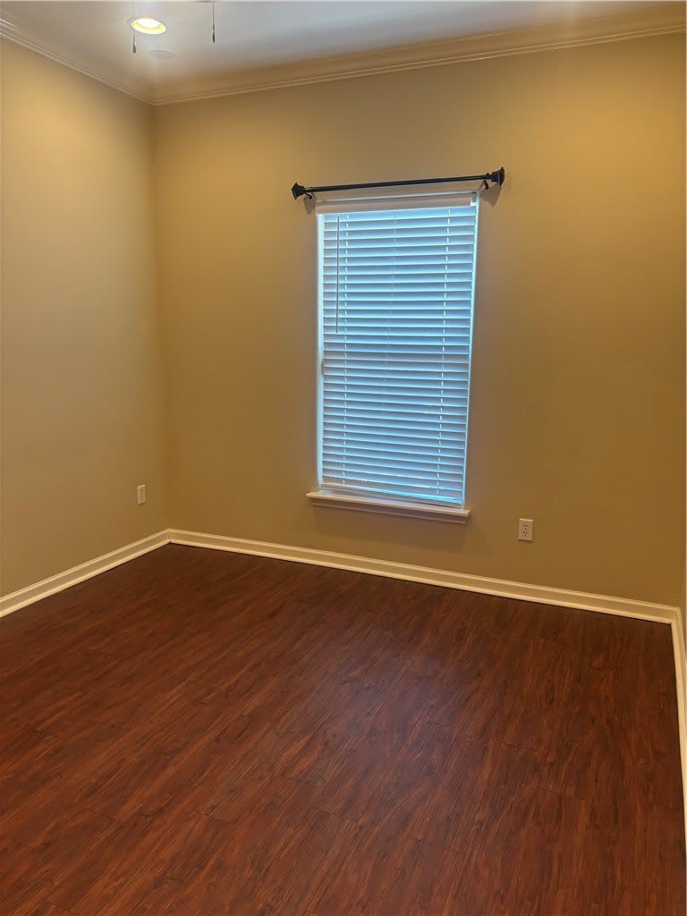 931 Moore Avenue – photo 4