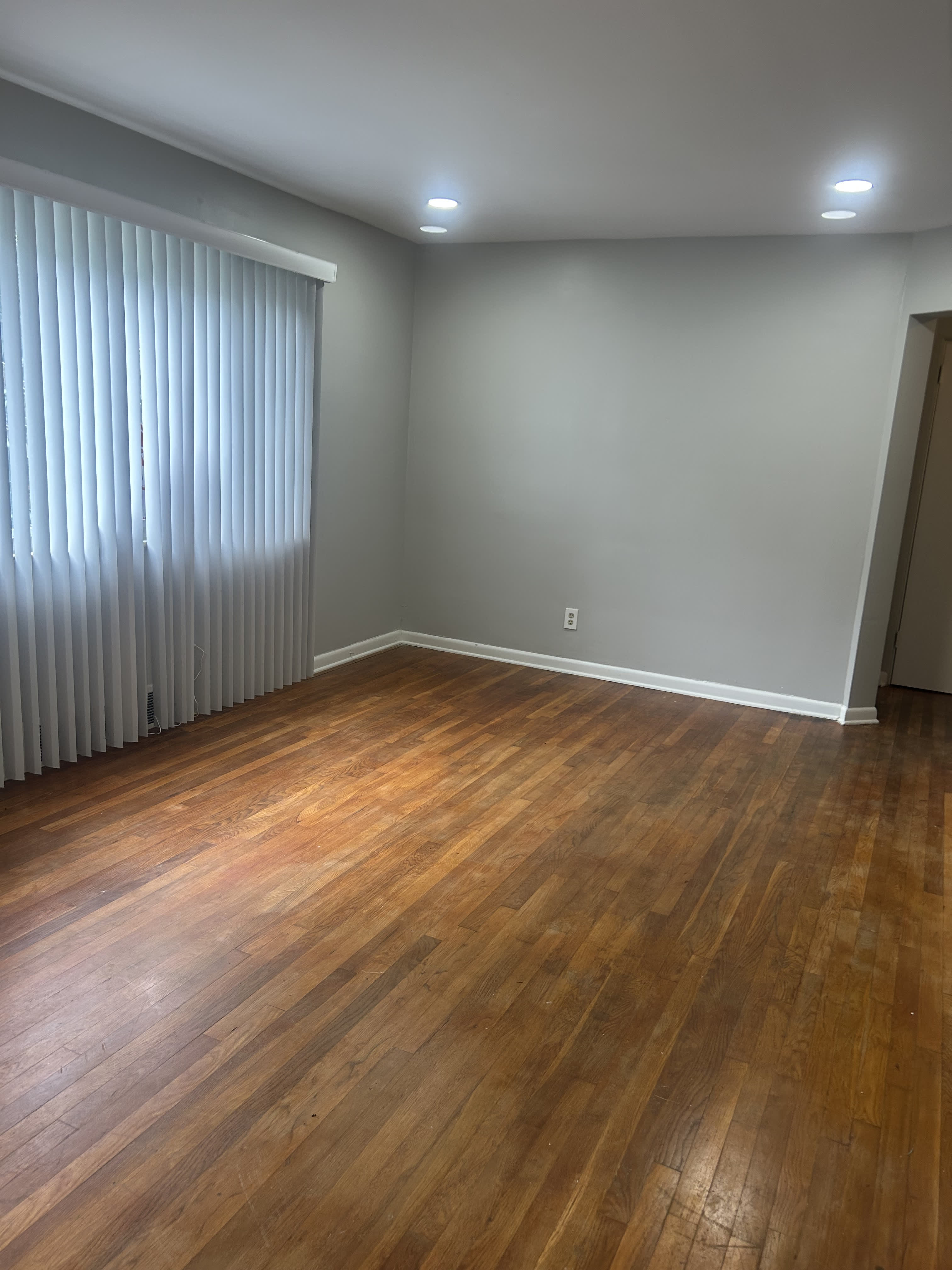 630 Dornbush Street – photo 3