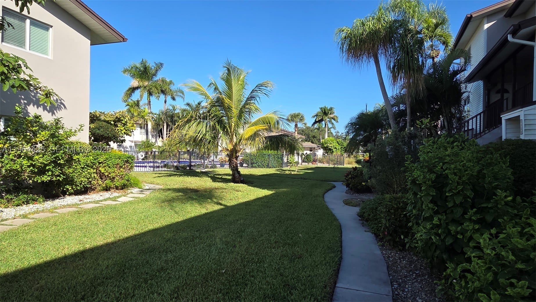 180 E Cypress Way – photo 4
