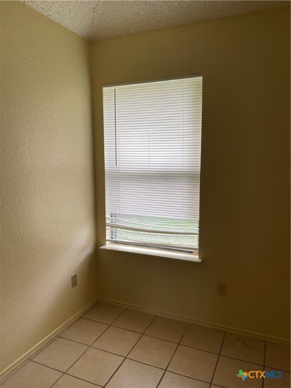 2404 Bluebonnet Drive – photo 3