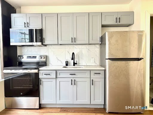 61 Field Street – photo 2