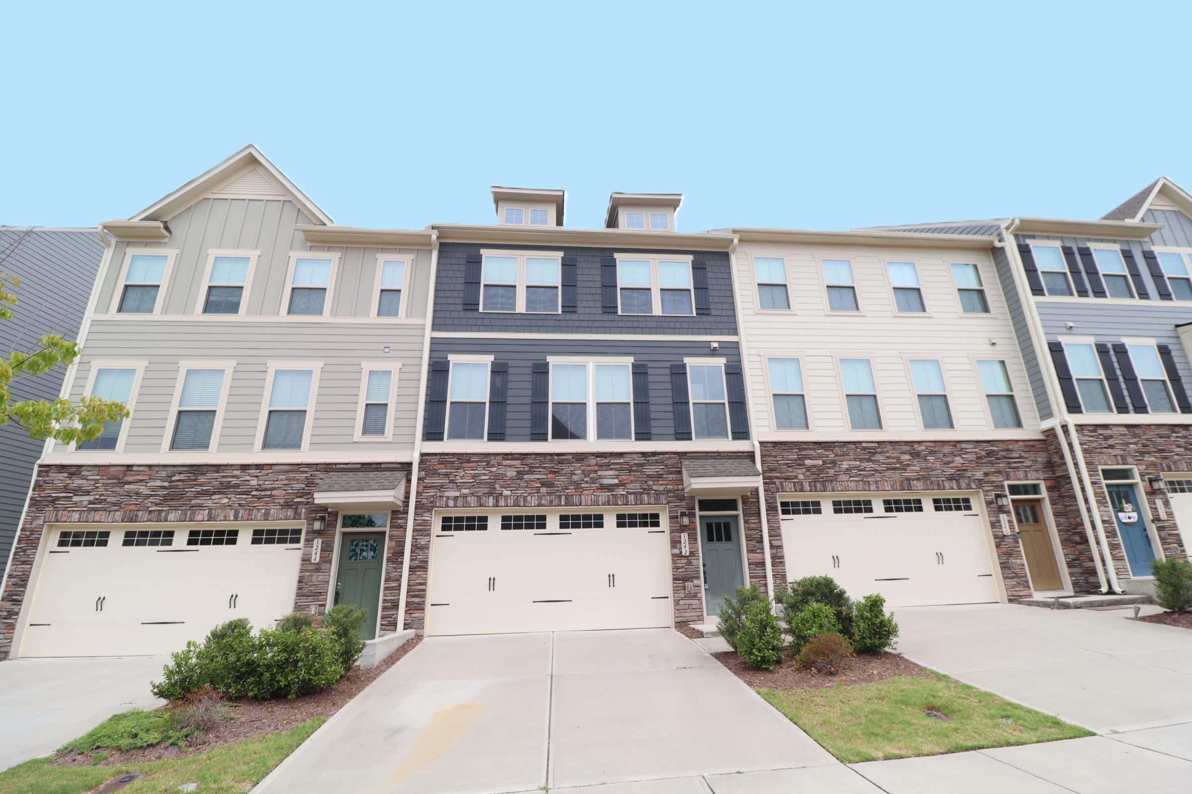 1242 Channing Park Cir – photo 1