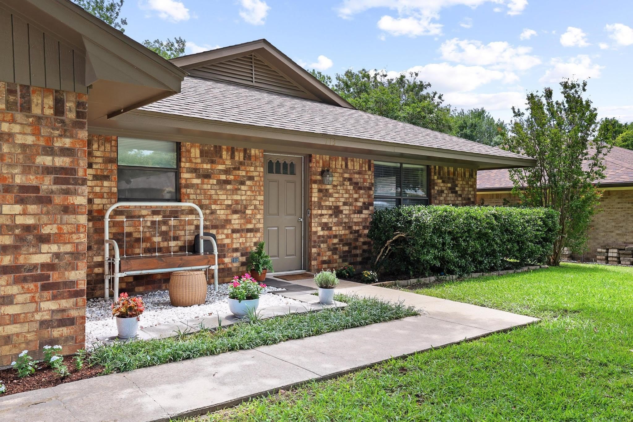713 Patricia Drive – photo 4