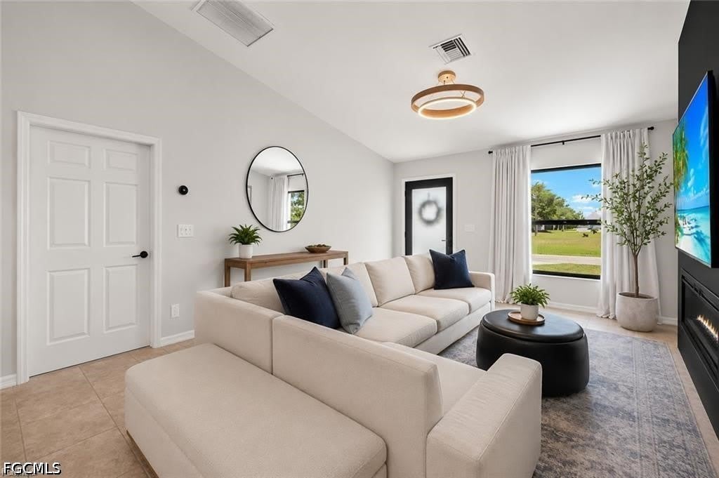 329 NE 27th Street – photo 2