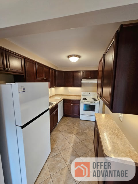 137 Creekside DriveUnit 3 – photo 2