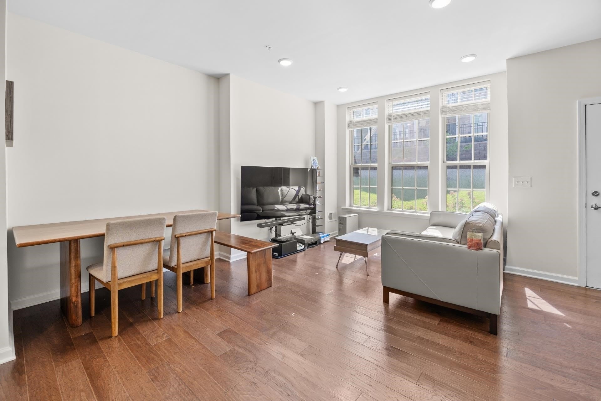 11 LEAHY DR – photo 4