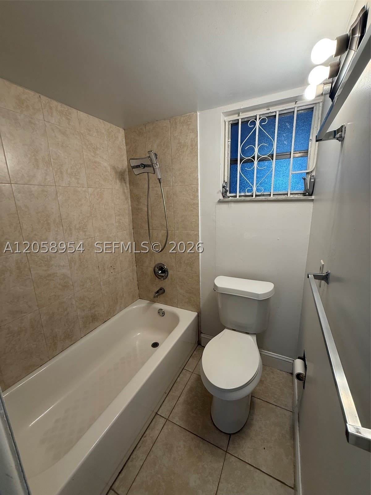 8841 W Flagler St – photo 4