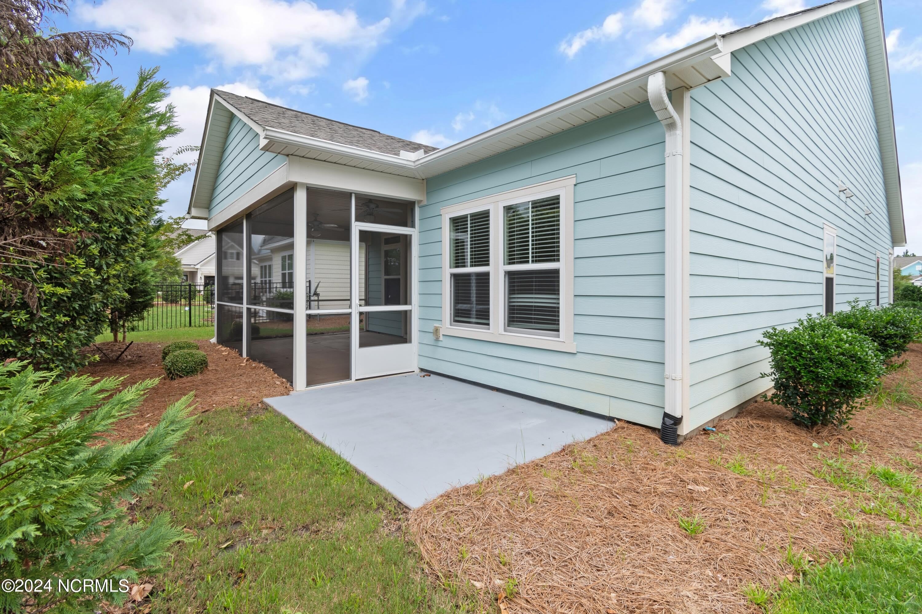 3219 Bay Winds Drive – photo 3