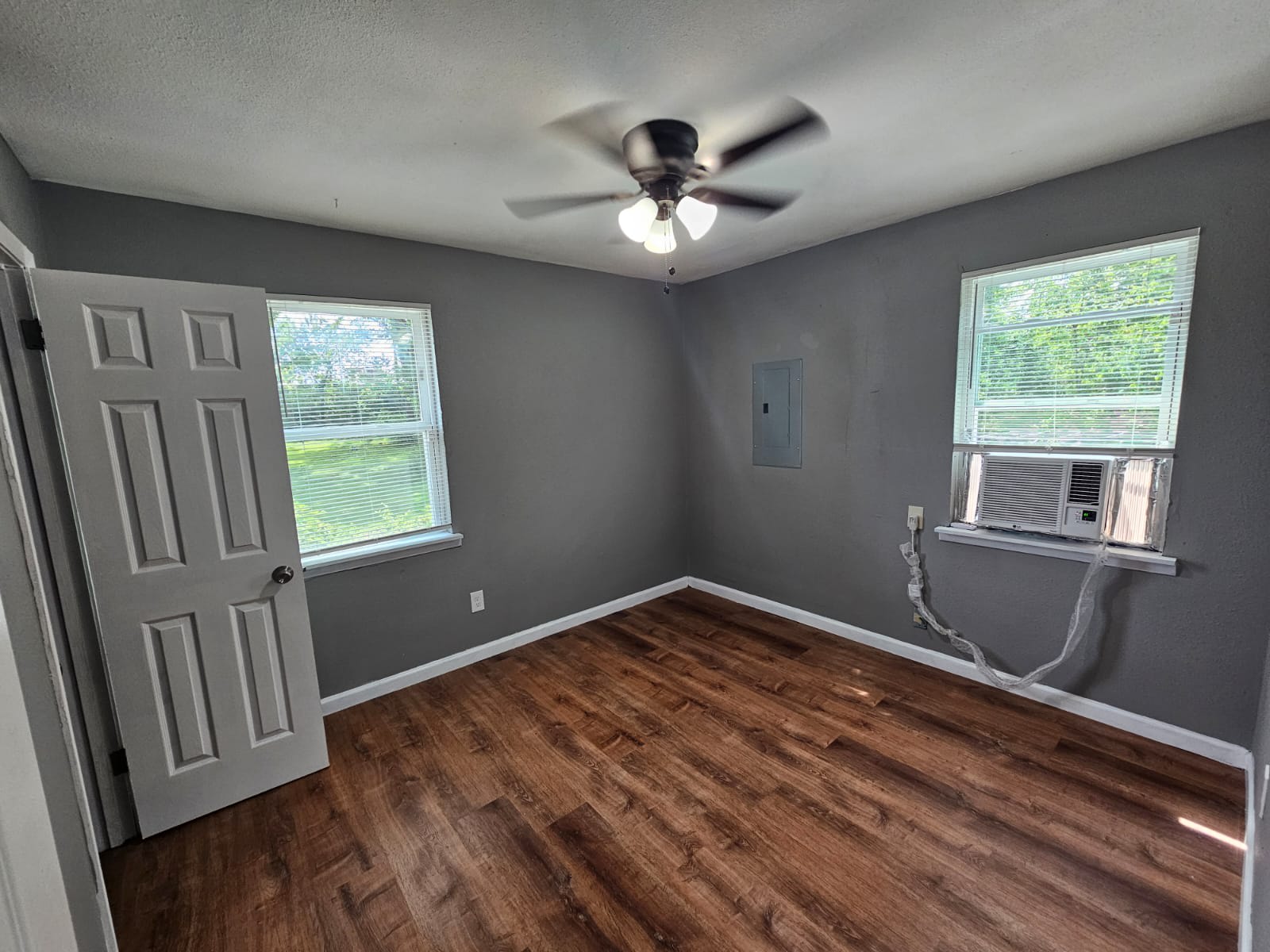 1325 Bruce Street – photo 1