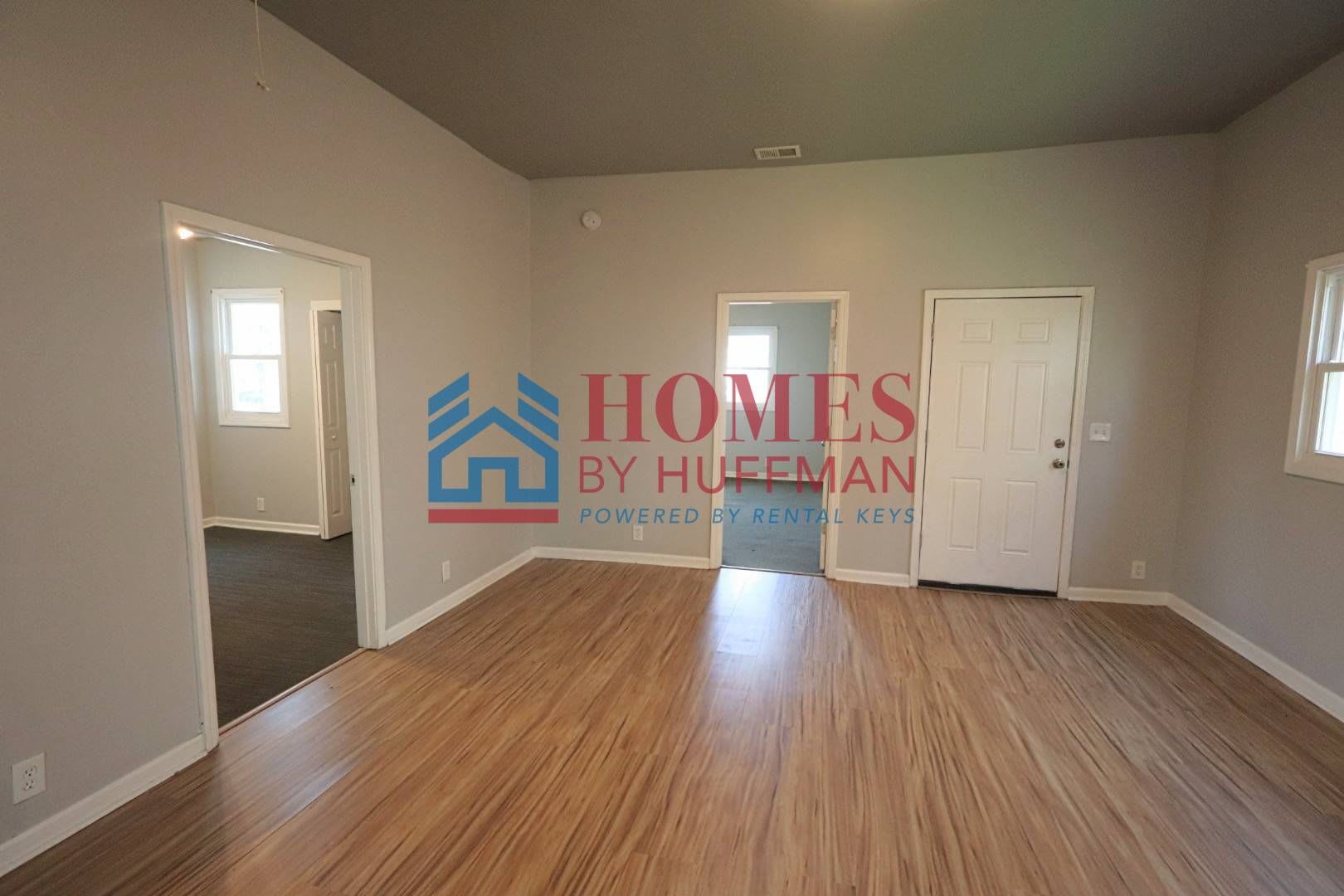 Three Bedroom House Westside – photo 4