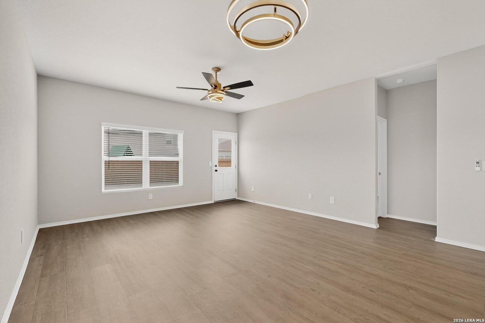 3038 LAGUNA CLFS – photo 5