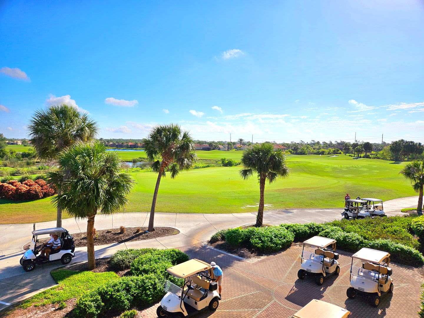 Seasonal Short Term 2 Bedroom 2 Bathroom Single Family Home In Venetian Golf River Club – photo 4