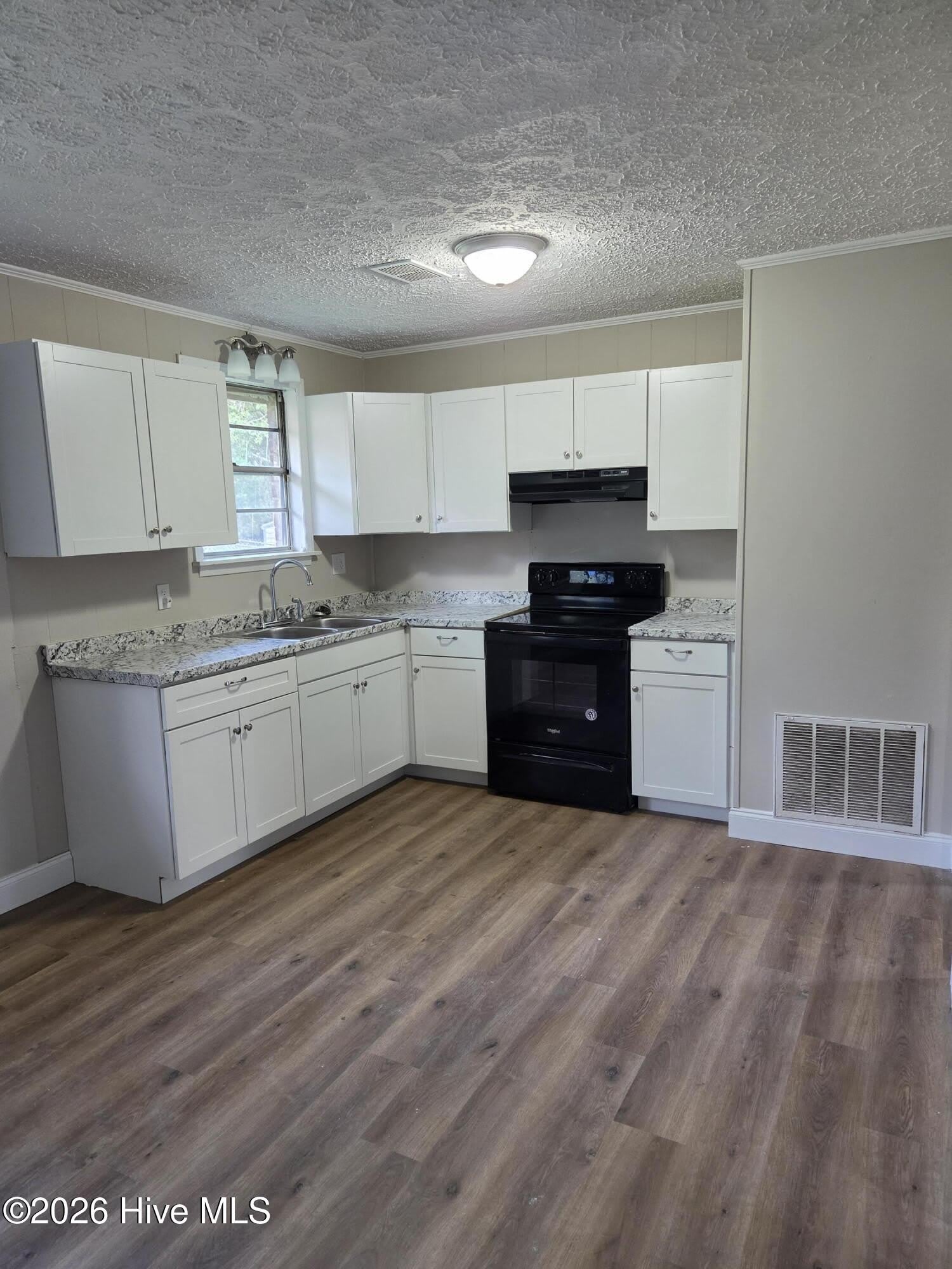 2420 Dublin Court – photo 3