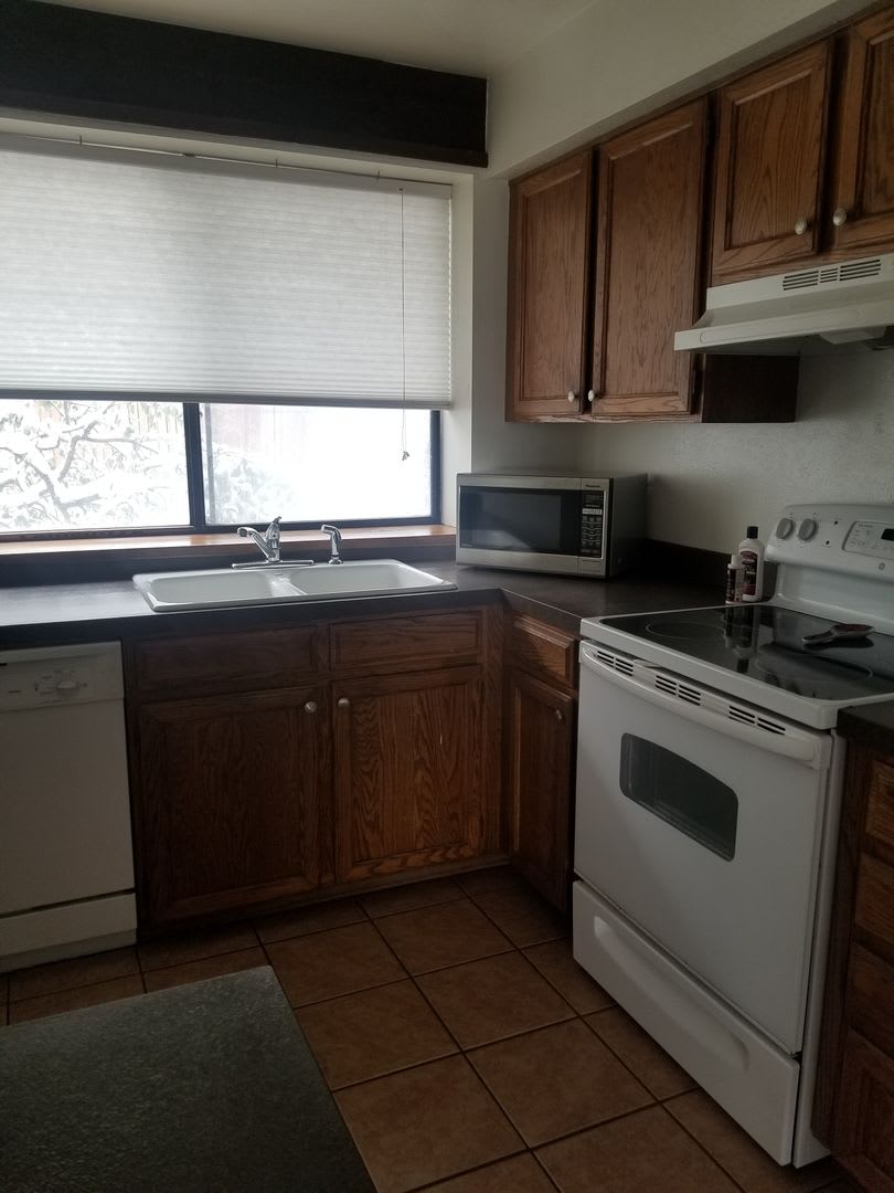 Renovated Spacious 2 Bedroom with a Loft for rent in North Boulder in Willow Springs. – photo 4