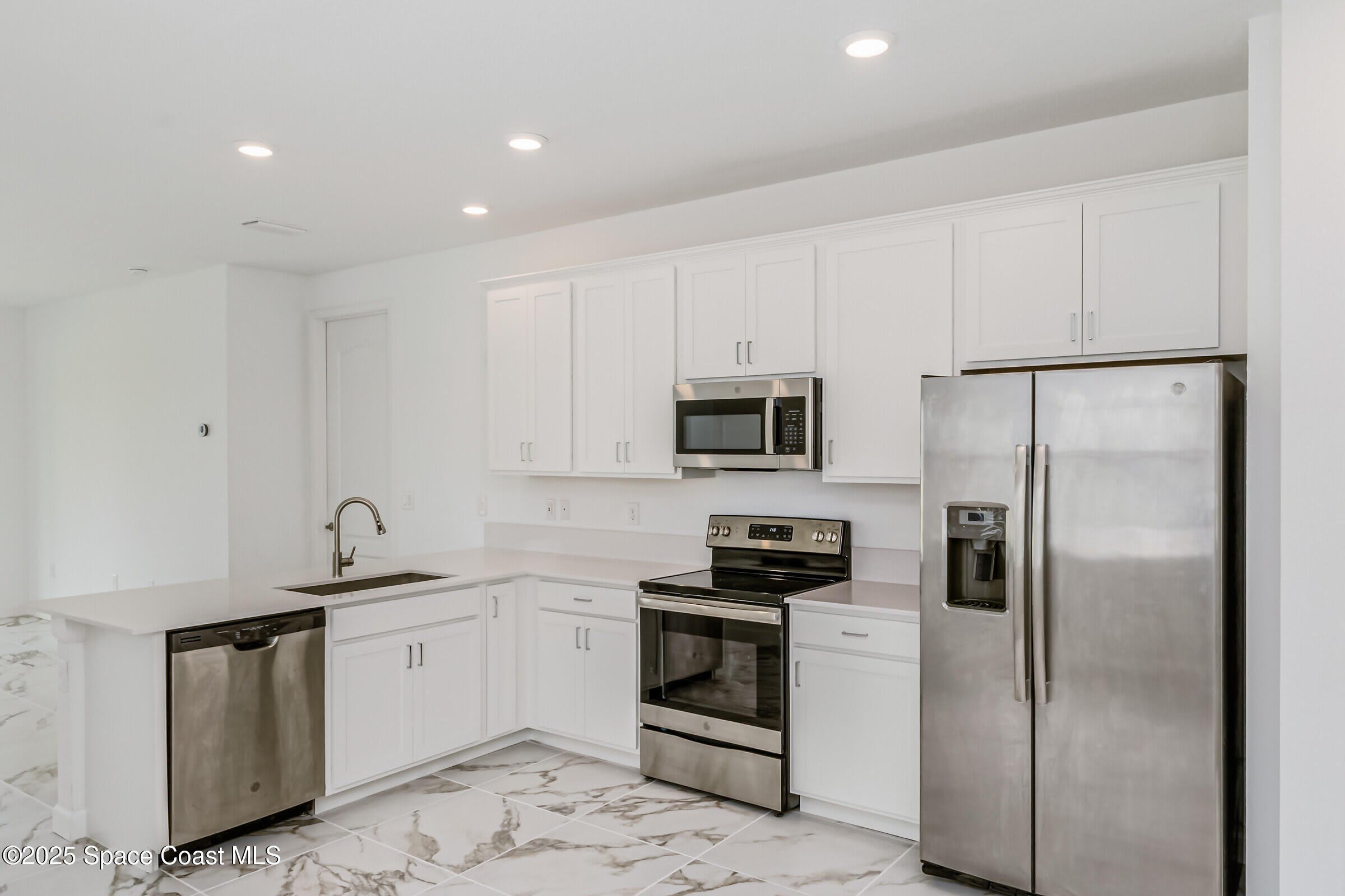 2490 Treasure Cay Lane – photo 4