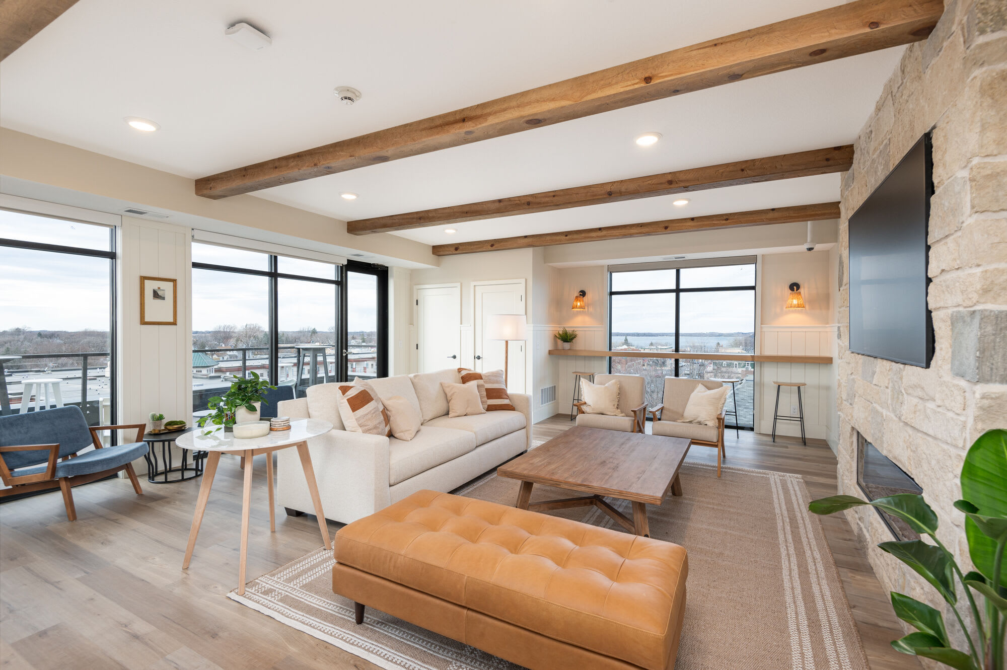 The Uptown Apartments – photo 1