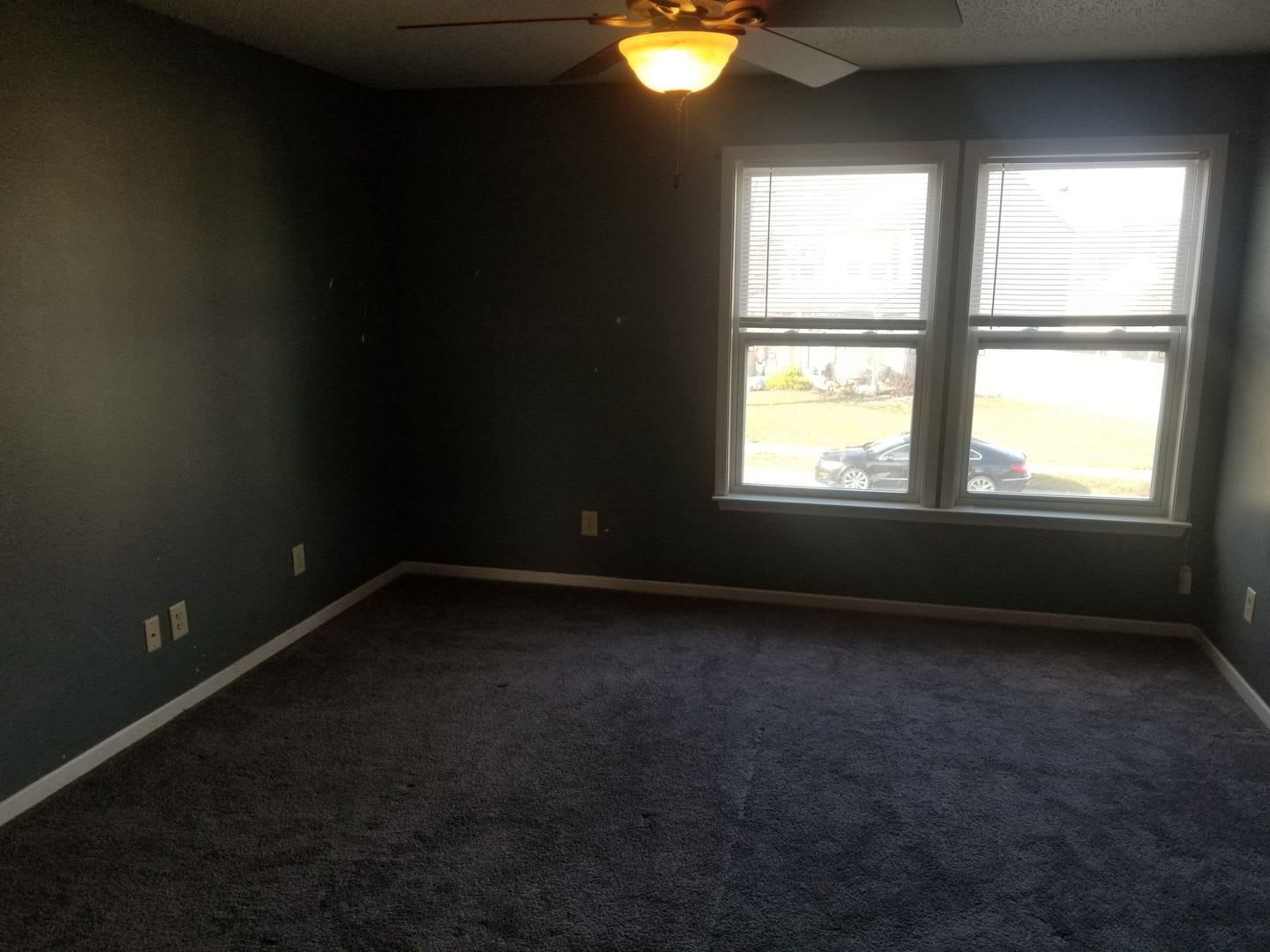 3 Bd 2 5 Ba Townhome With Attached Garage – photo 3