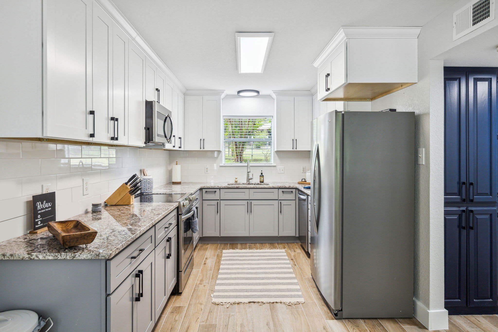2545 Forest Park – photo 2