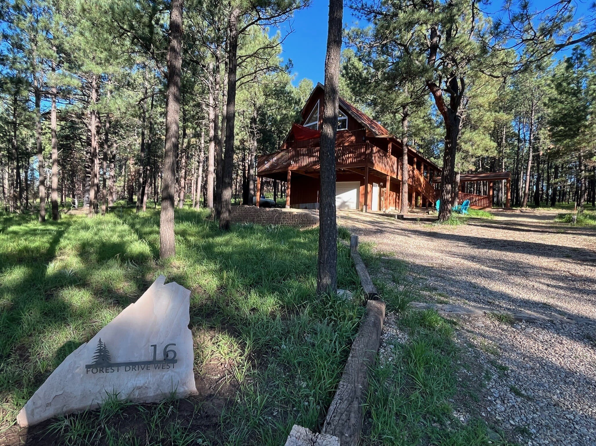 16 Forest Drive W – photo 4