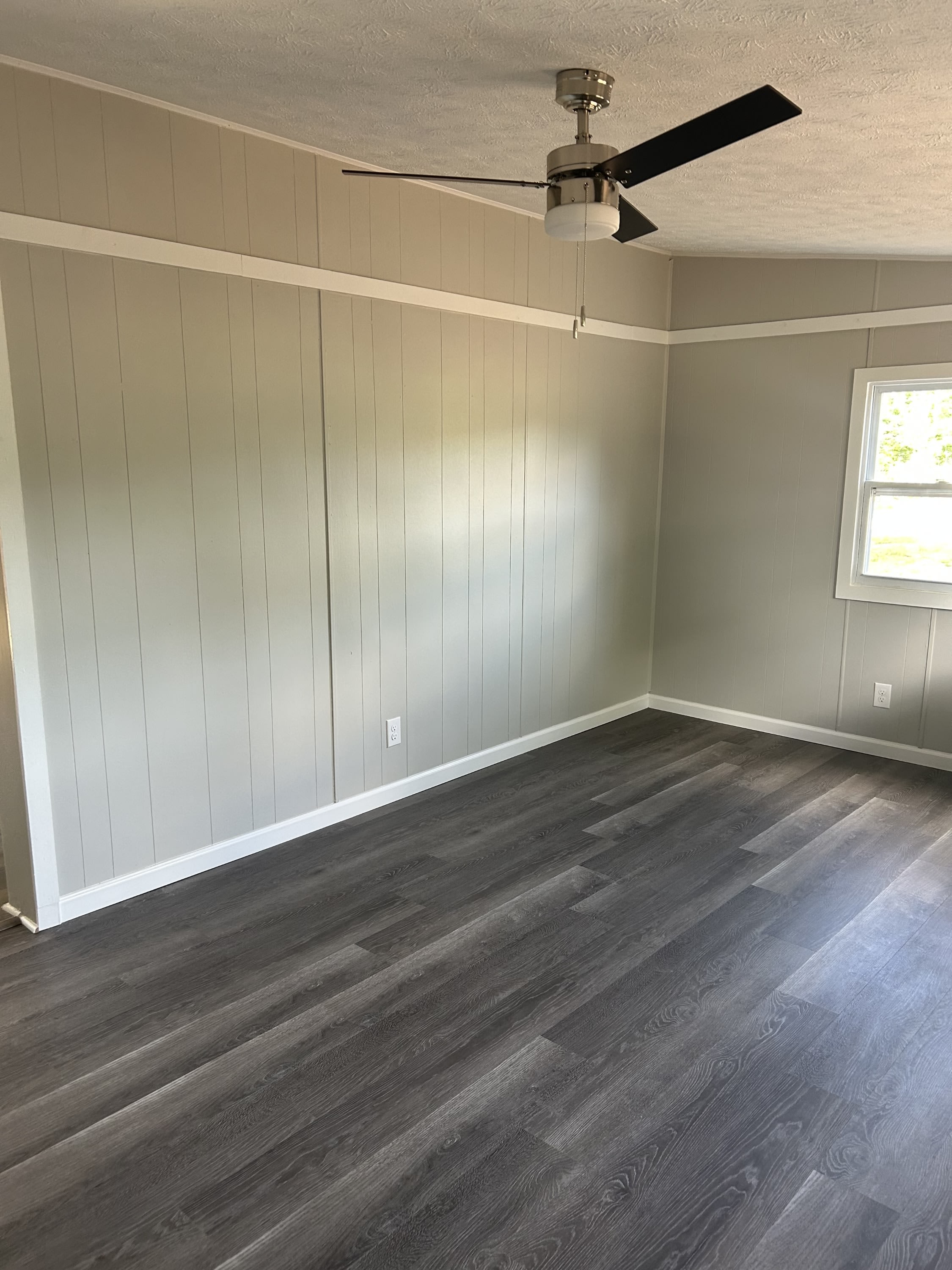 601 Moores Drive – photo 3