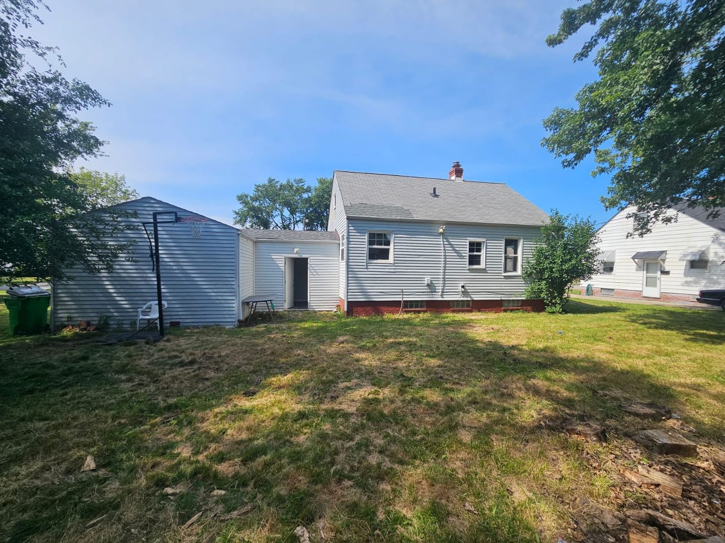 Spacious & Affordable 3-Bedroom Single Family House Now Available! – photo 3