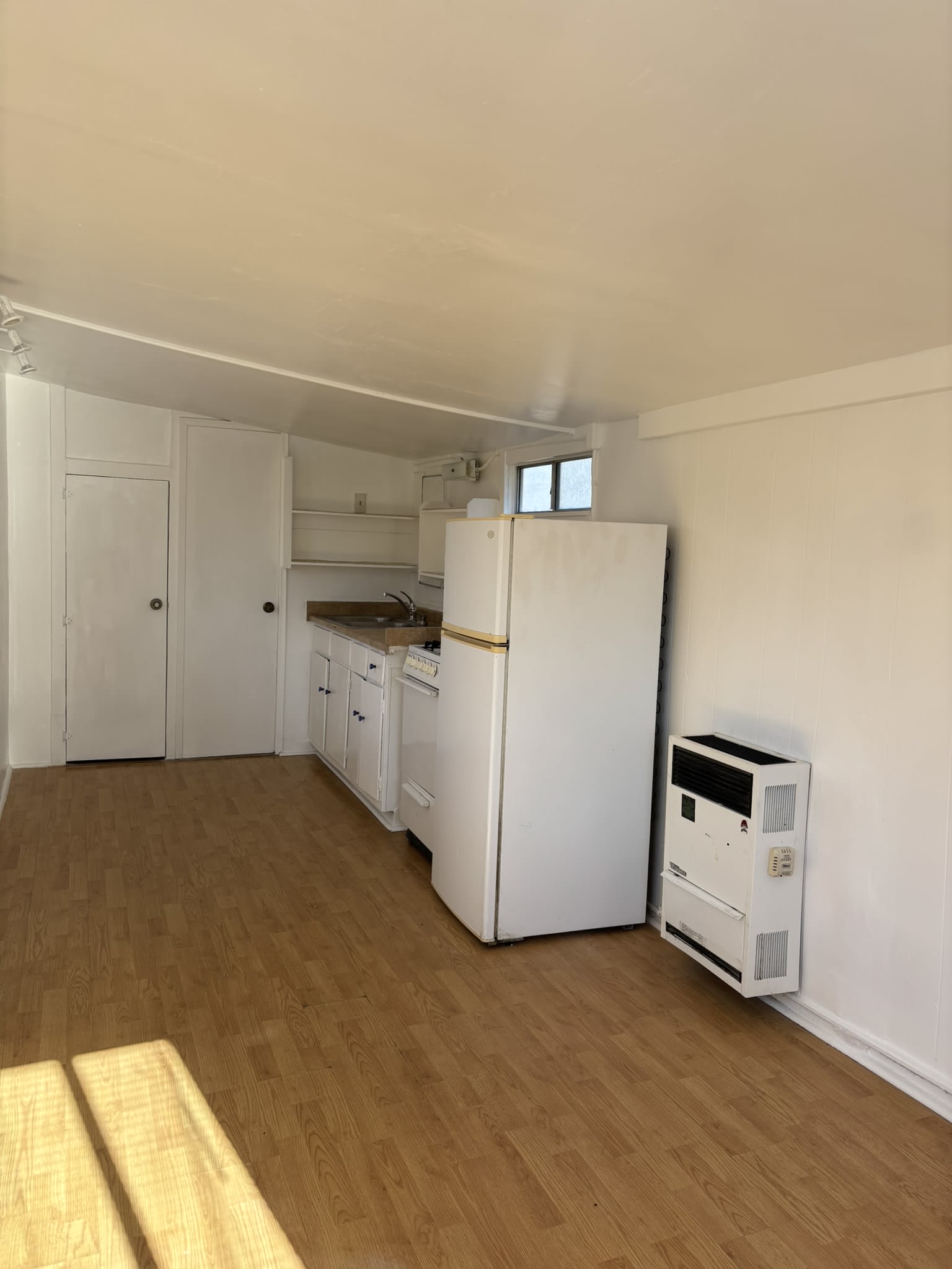2041 Bacon St – photo 5