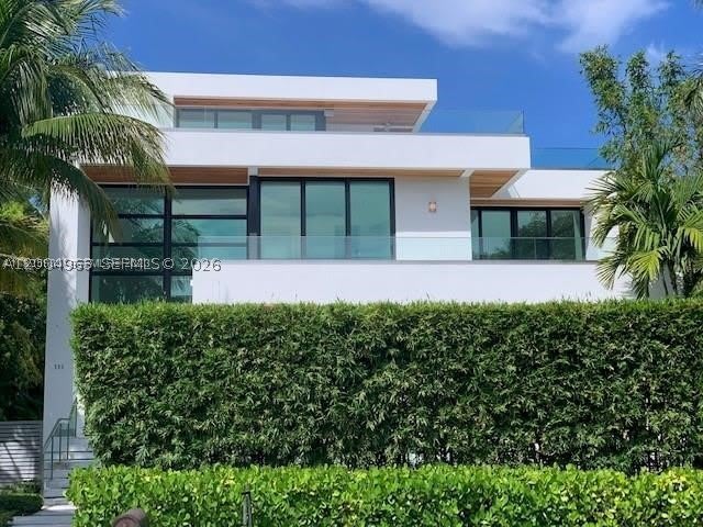 785 Harbor Drive – photo 2