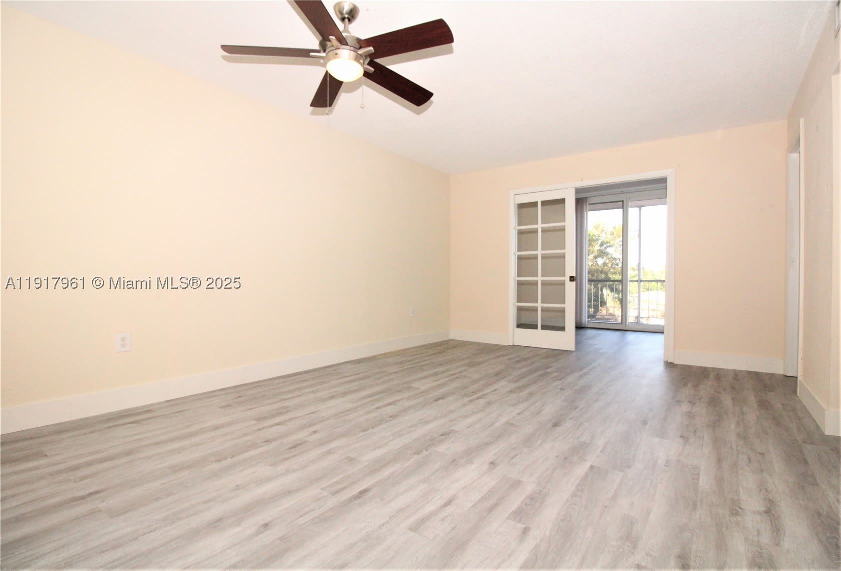 1251 Ne 108Th St – photo 1