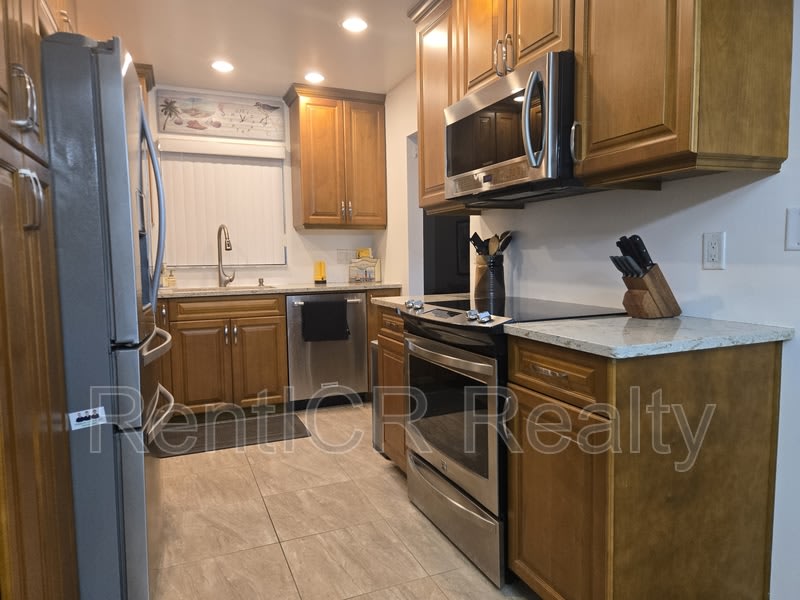 14255 Rosemary Lane – photo 4