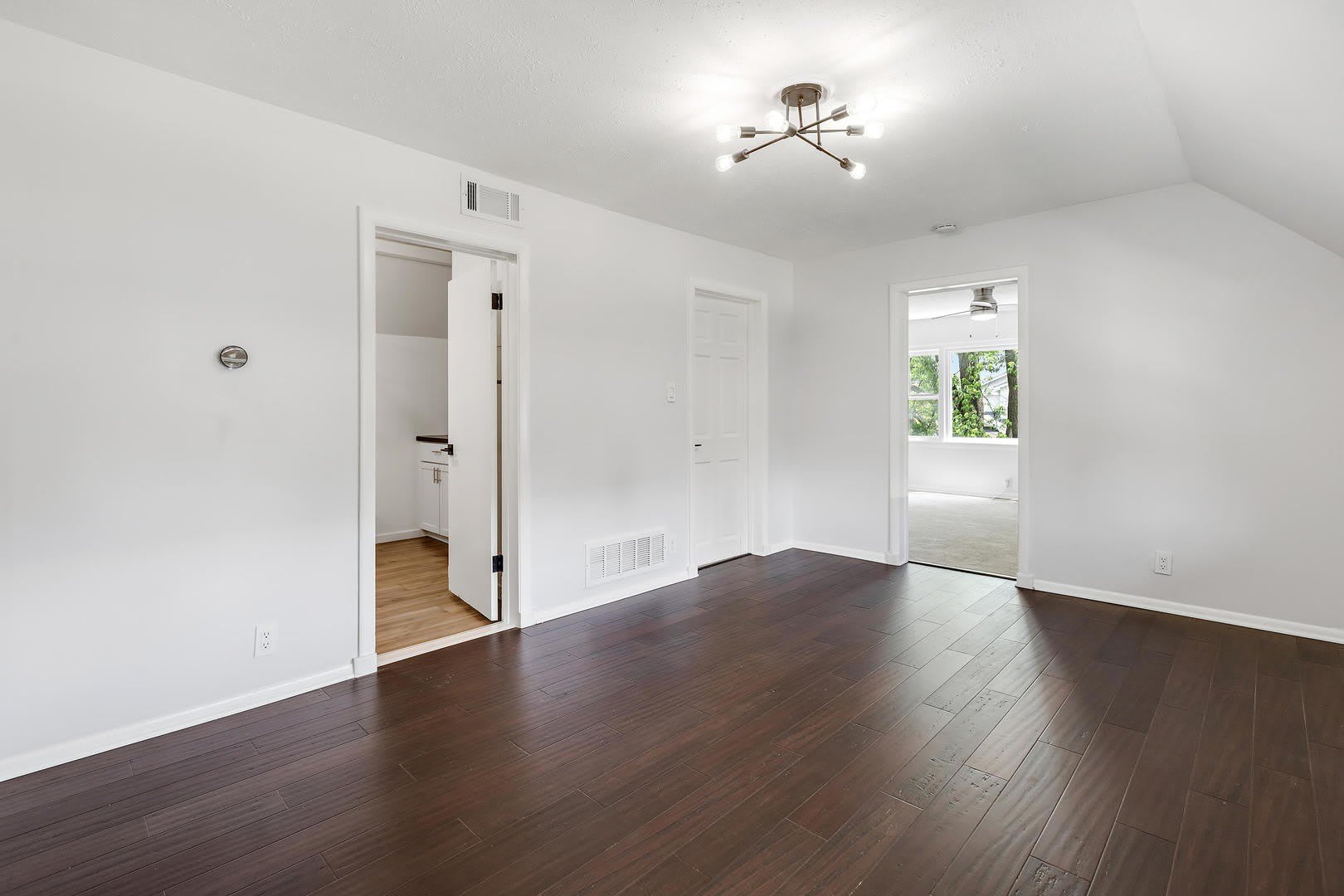 6844 N Ottawa Avenue – photo 3