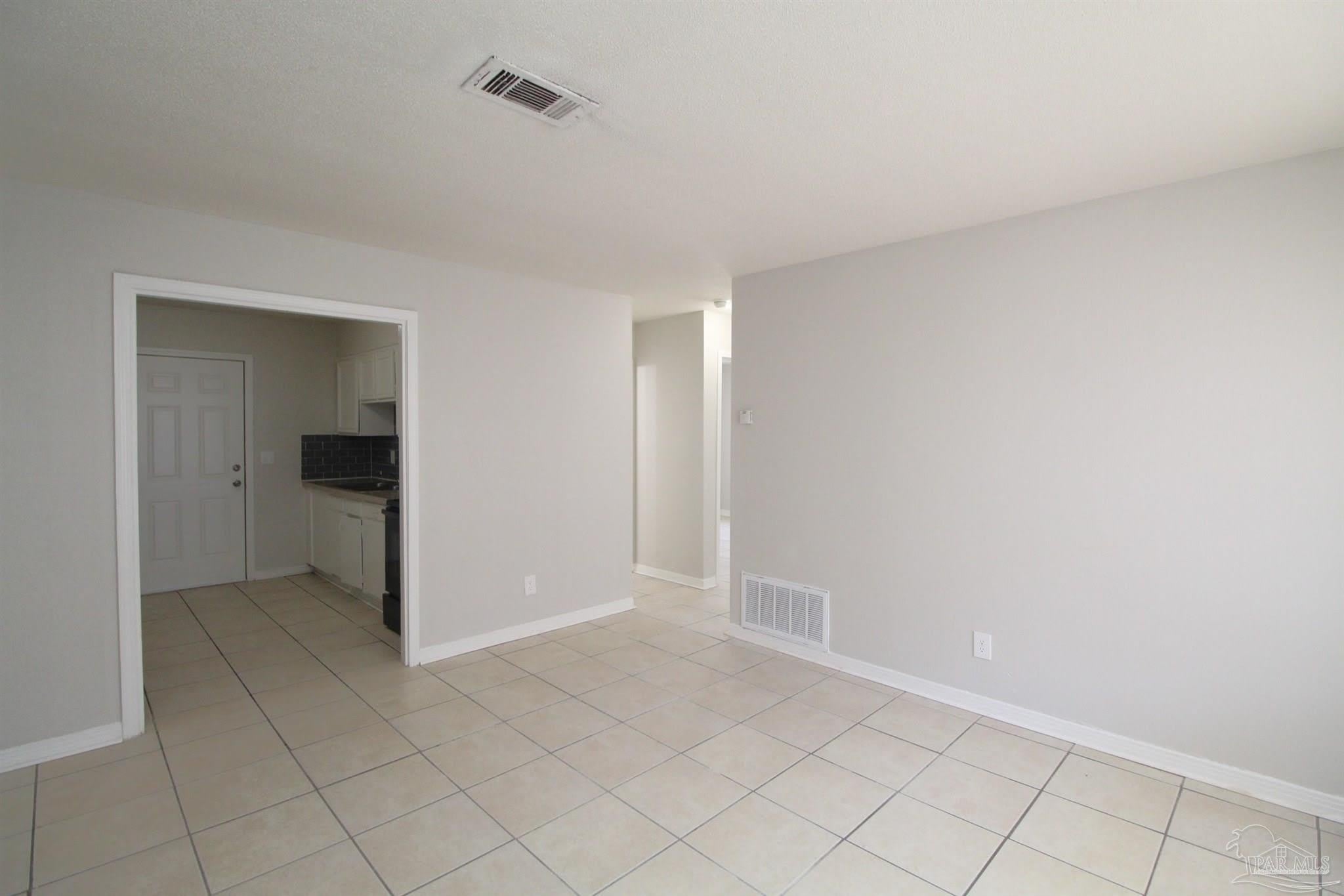 10151 Guidy Ln – photo 4
