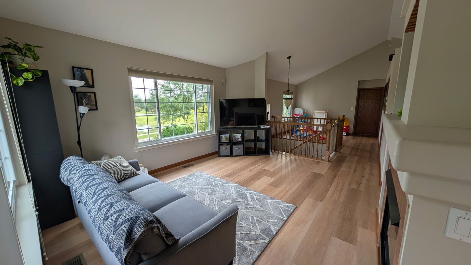 2270 Twilight Drive – photo 2