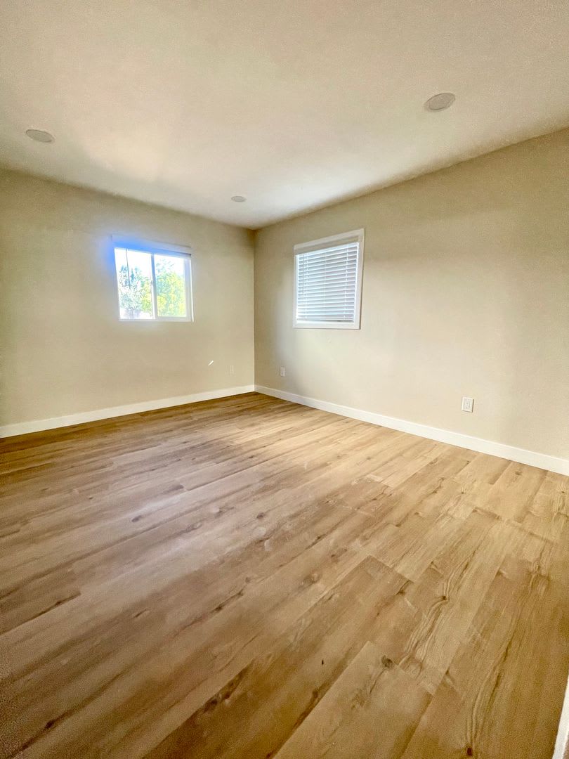 Newly renovated 3bd – photo 3
