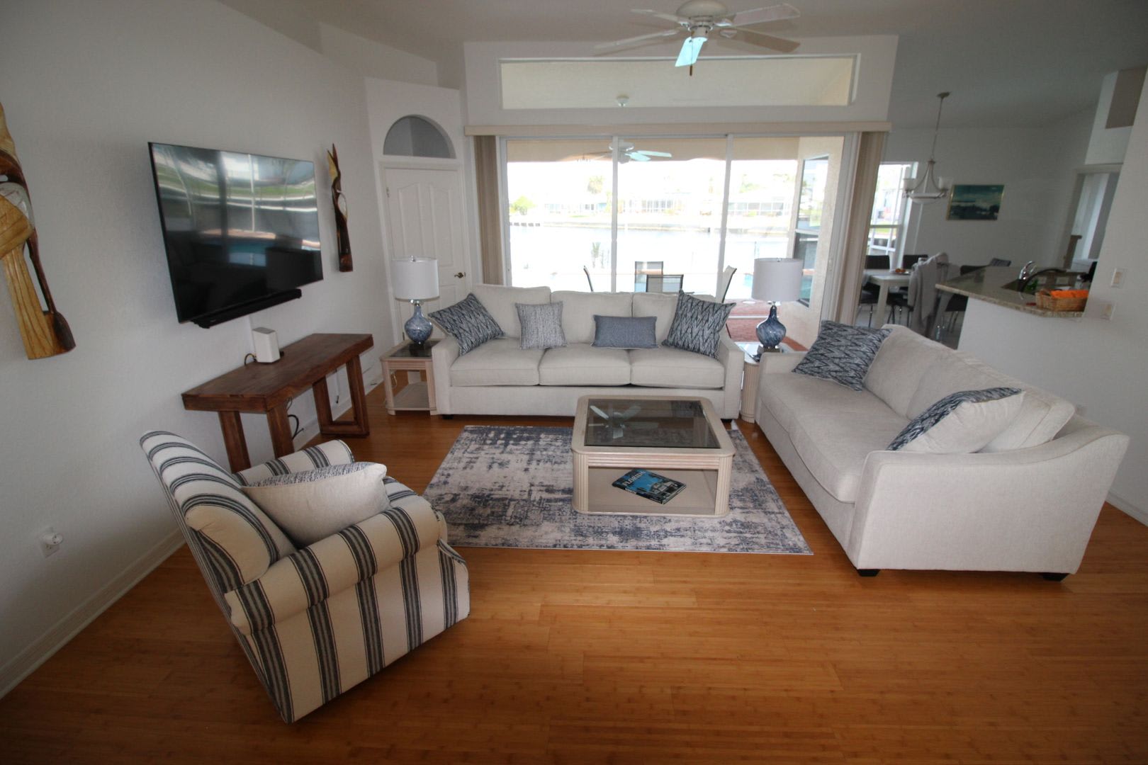 Short Term Rental ** Available 6/1/26 ** 3 Bed/2 Bath Pool Home ** Punta Gorda Isles** $7,500/mo – photo 4