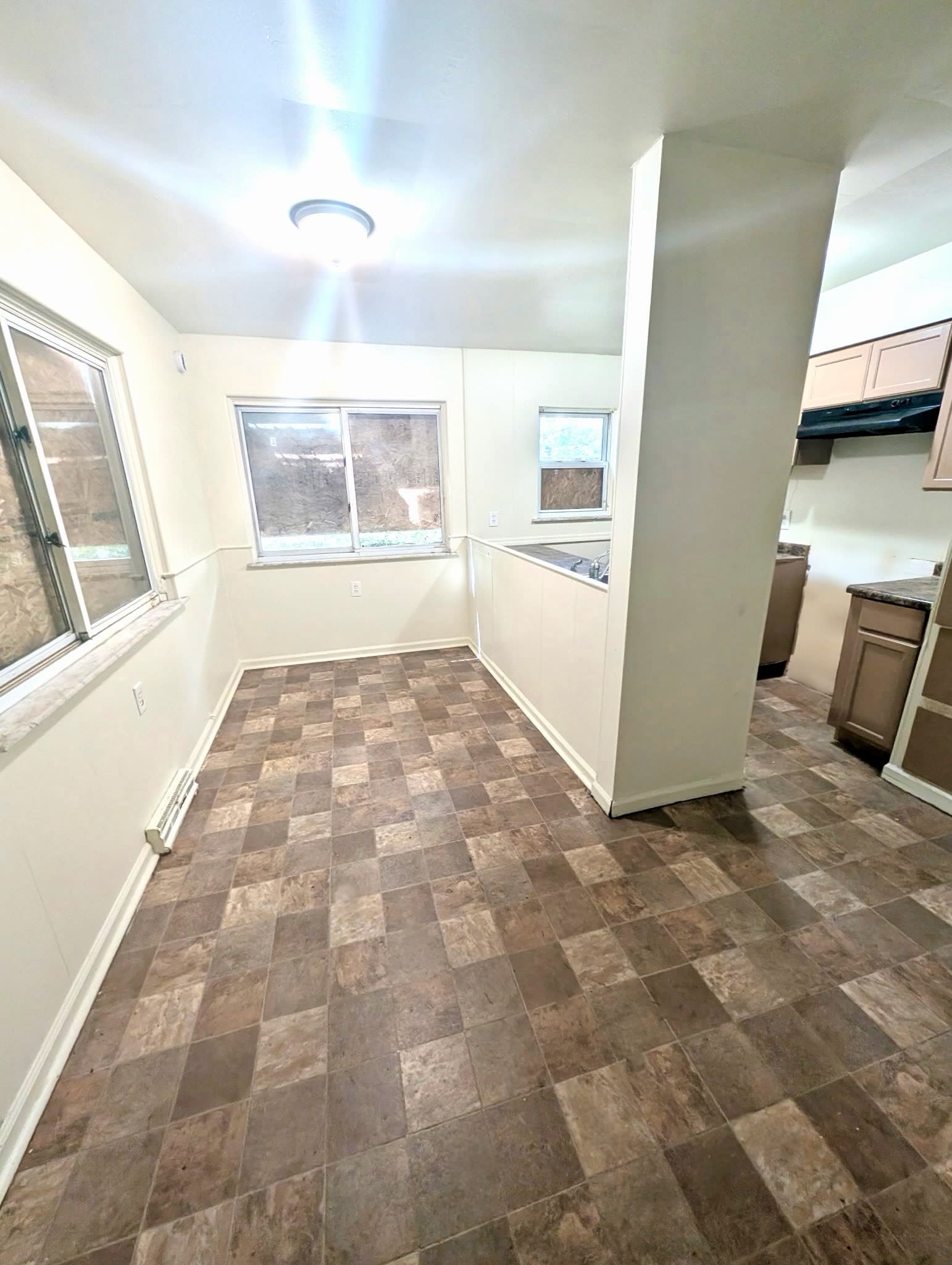 1161 FORREST HILL – photo 5