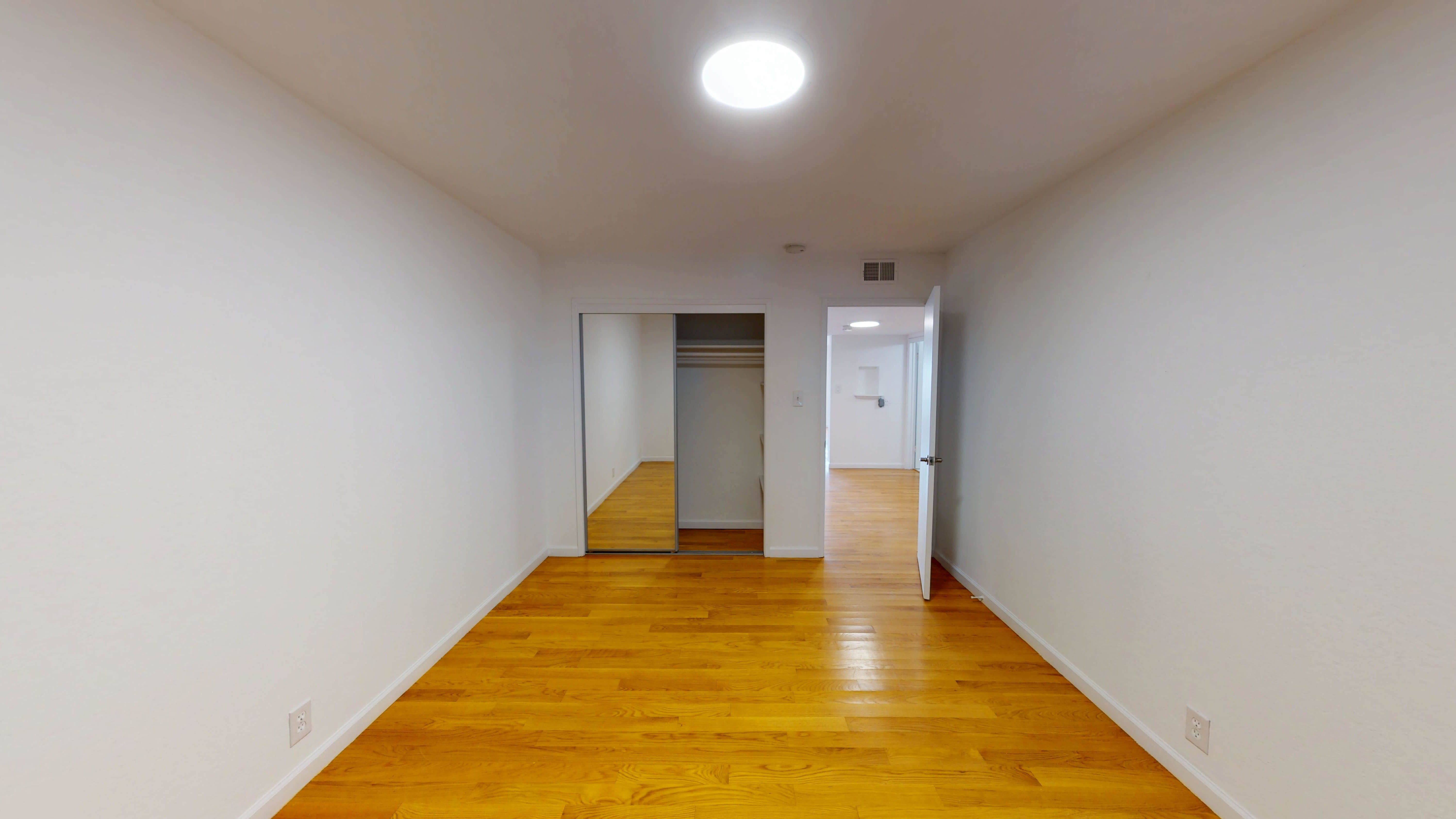 1040 Ashbury Street – photo 4