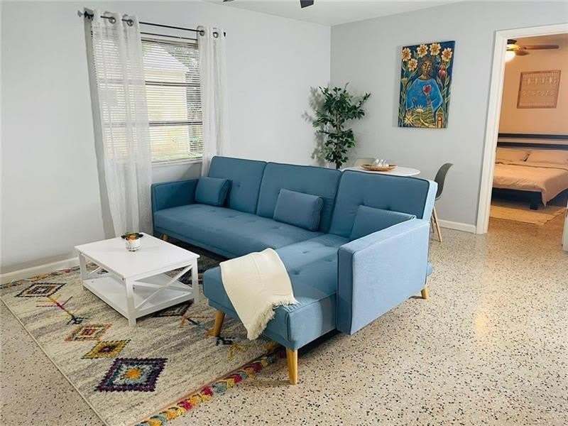 316 SW 15th Street – photo 1